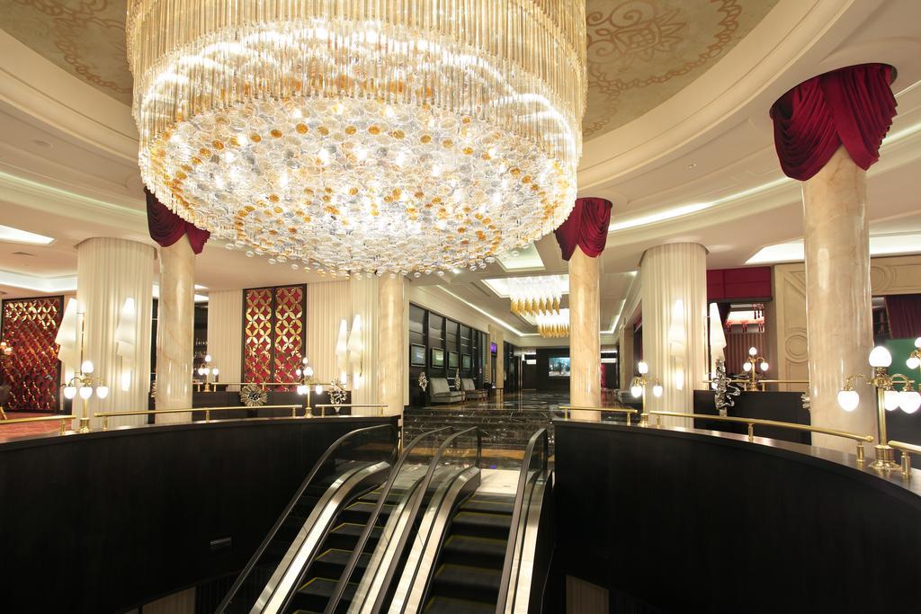 Royal Plaza Hotel And Casino คัปชาไกย์ ภายนอก รูปภาพ